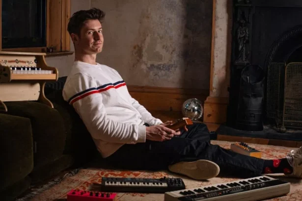 Objavljen album elektroničke glazbe za bebe uz koji će “lupati i spavati”: Slušajte sada