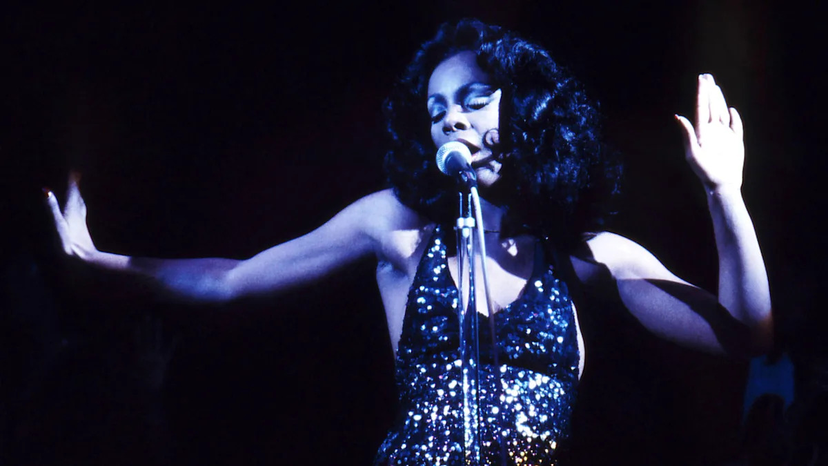 Hit Donne Summer iz 1977. godine, proglašen ‘najboljom plesnom pjesmom svih vremena’, inspiriran je dugim razgovorom s vidovnjakom.