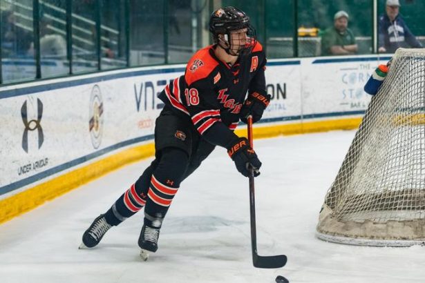 Muški hokej pobjeđuje Mercyhurst rezultatom 3-1