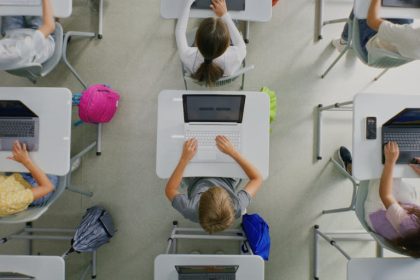 Reconsidering Technology’s Impact: A Neuroscientist’s Call to Educators to Question Conventional Wisdom