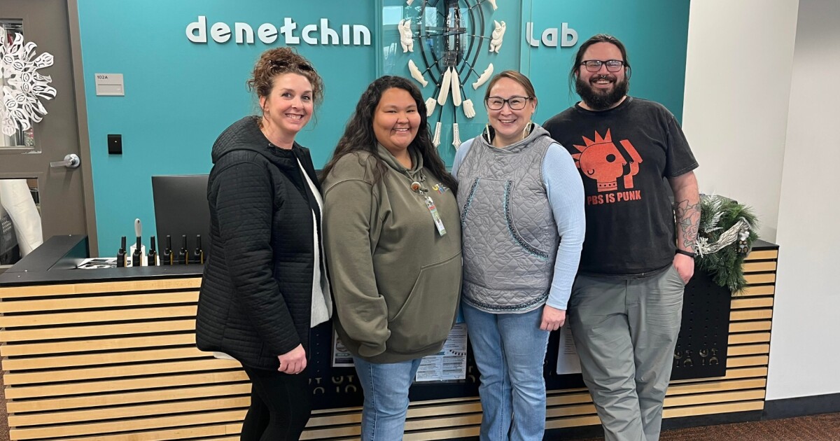 Tradicionalno znanje i moderni tehnologija u Denełchin Fab Labu