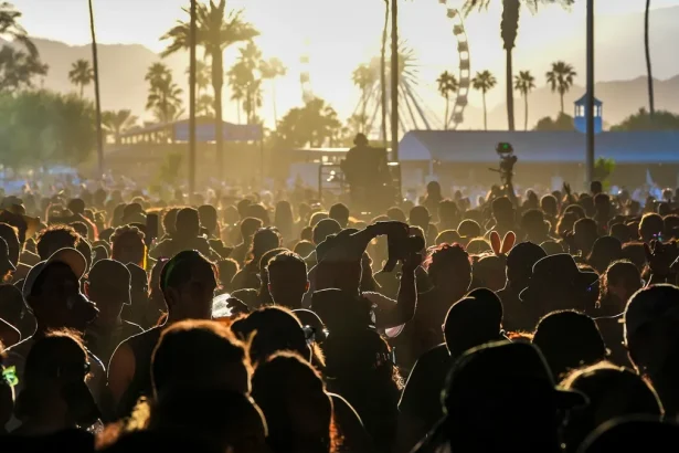 83189906007 20250420 coachella wknd 2 sunday 040