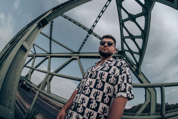 Deep Colors Unveils ‘Trippin’ on Adesso Music