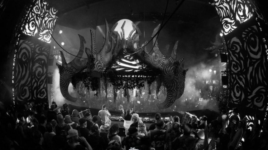 joffreyphoto village stage 2022 1000x563