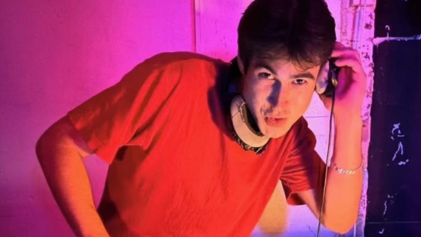 Stiky Flaw UFO Network Press Images 2840x1598