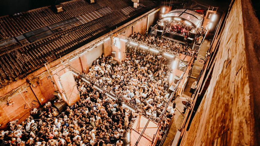 progress cakebread crowd landscape still 1