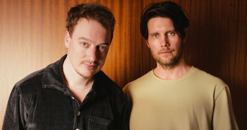 In The Mix: Navigating the Space Between Stillness and Movement – Weval’s Cinematic Journey