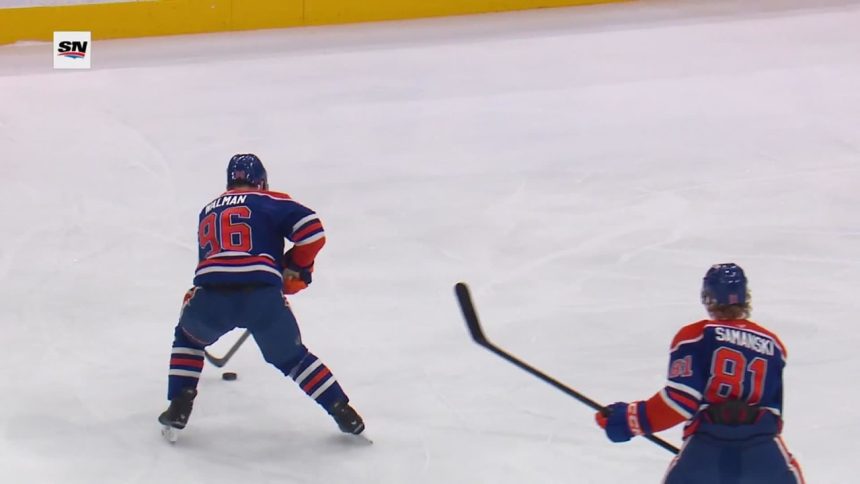 HIGHLIGHTS | Jones Scores for the Edmonton Oilers