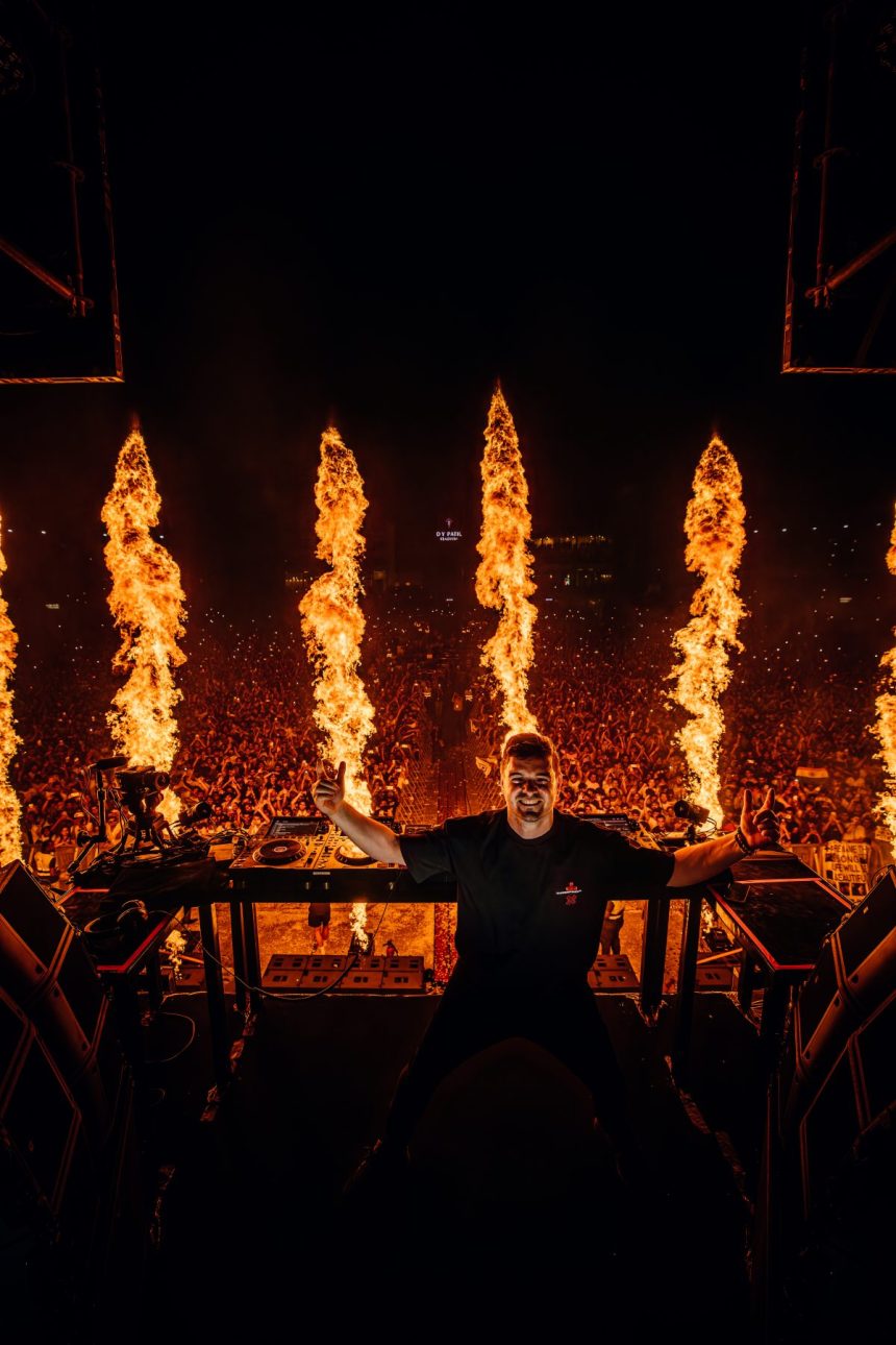 Martin Garrix Red rocks 1 e1760562846687