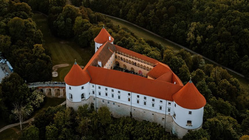 Mokrice Castle by BSH 1 copy