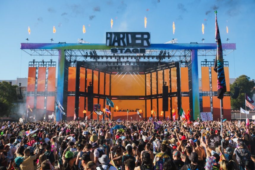 TDB L HARDSUMMER 0802 01 200719758