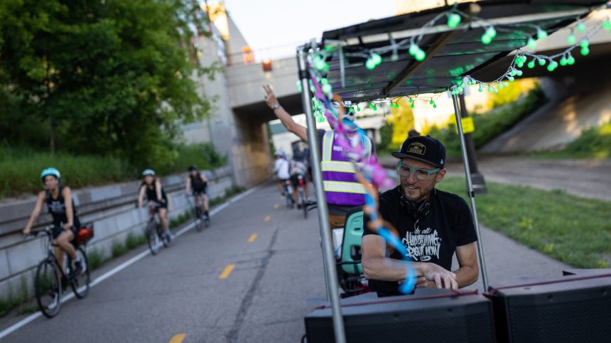 61056d 20260609 dj ride 06 2000