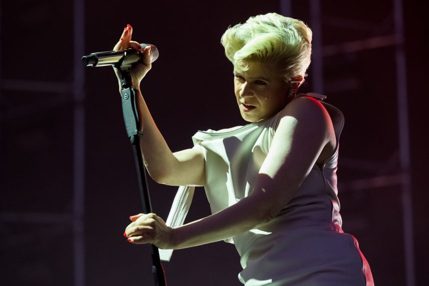 Robyn 3