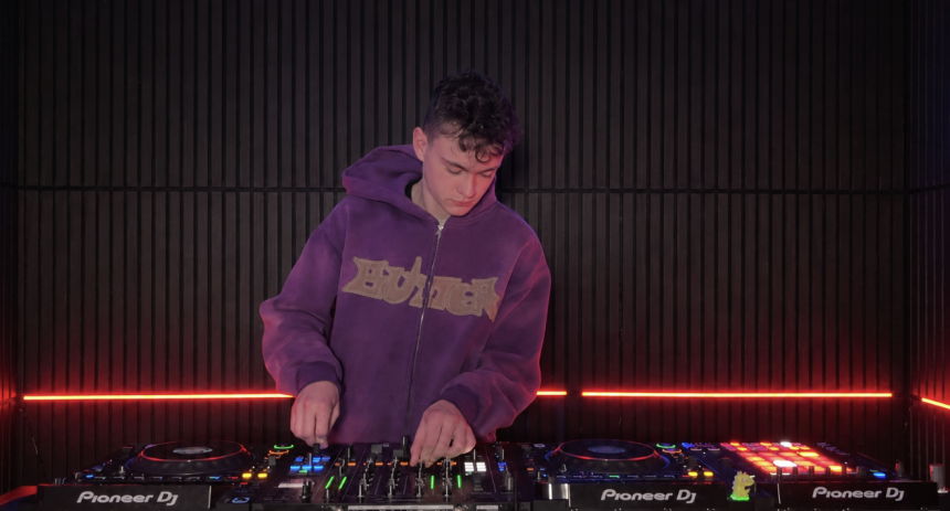 Velwood, Canadian DJ and producer, behind the debut single Other Side