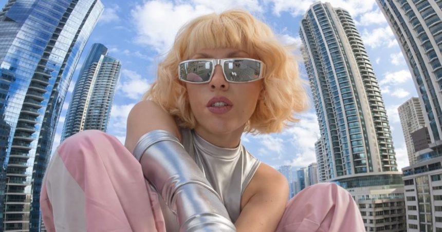 Suzette Alien Superstar press image cropped
